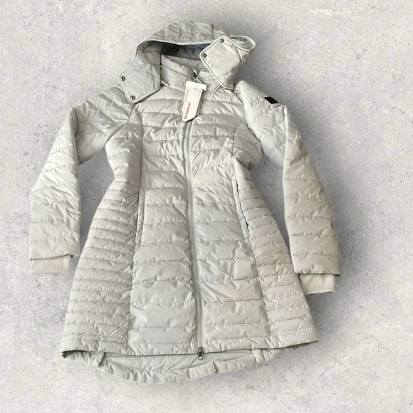 Lole - Women’s Packable Puffer Jacket - Picture 9 of 10